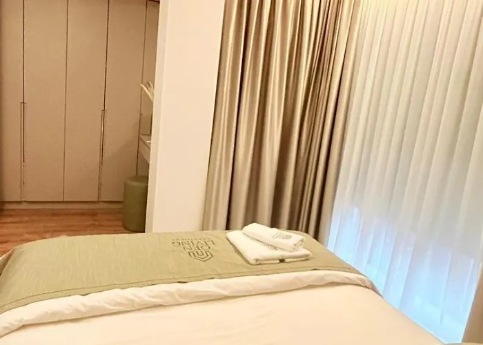 Oen Living * Τίρανα